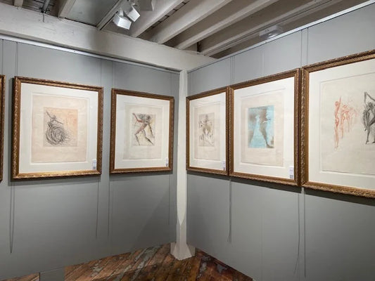 Salvador Dalí’s use of gold dust in his Hippies suite to celebrate connection with the cosmos and soul
